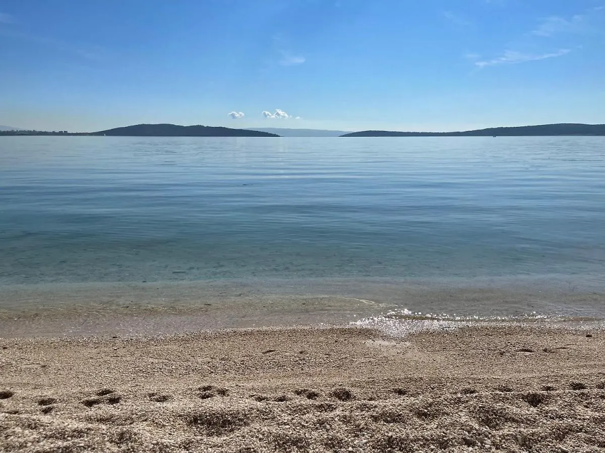 Villa Gabine Kastela 0*,