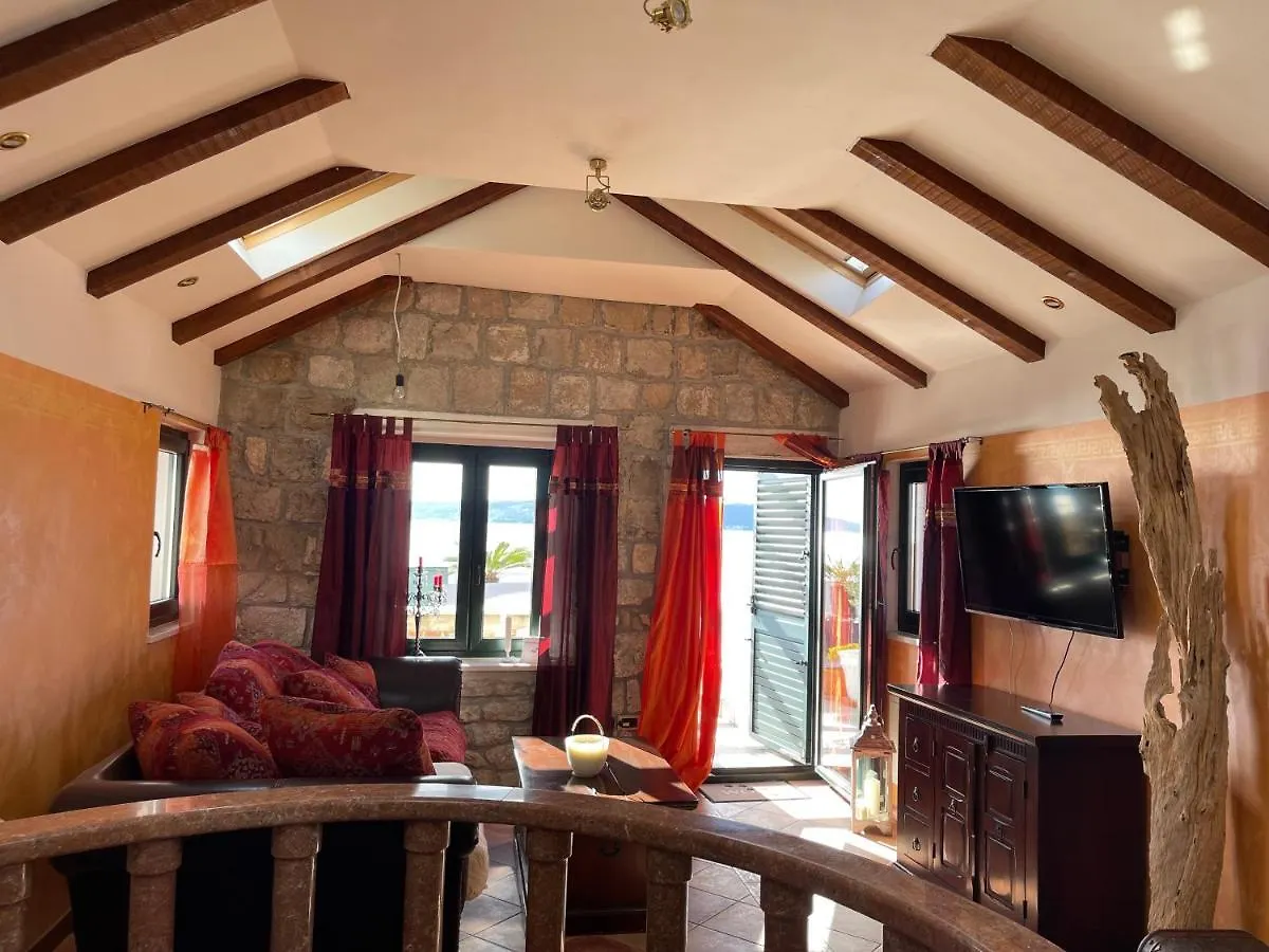 Villa Gabine Kaštela Apartment